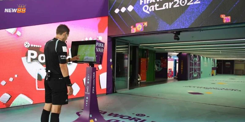 Công nghệ VAR ứng dụng trong cá cược bóng đá